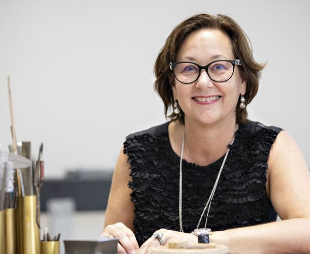 Guldsmed Birgitte Munch fejrer 30års jubilæum  – designsmykker med unik stil & kvalitet