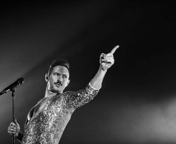 Anmeldelse af ’Queen Machine’ på Skråen