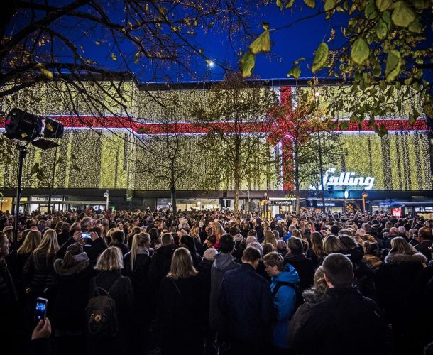 Salling fortsætter traditionen: inviterer til kæmpe lystændingsevent på fredag